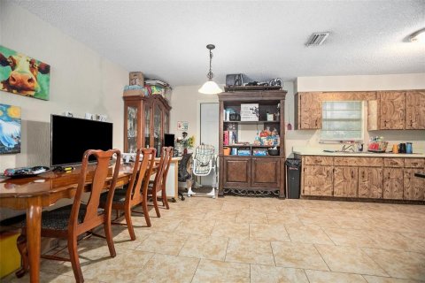 House in DeLand, Florida 2 bedrooms, 104.05 sq.m. № 1340168 - photo 8