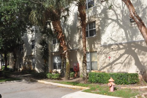 Condo in Coral Springs, Florida, 3 bedrooms  № 1154511 - photo 20