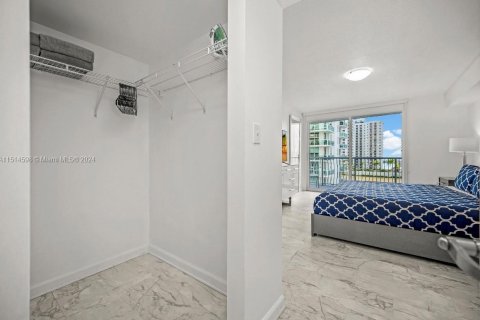 Купить кондоминиум в Майами, Флорида 1 спальня, 76.64м2, № 949535 - фото 9
