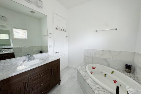 Copropriété à vendre à Fort Lauderdale, Floride: 3 chambres, 180.14 m2 № 1188389 - photo 26