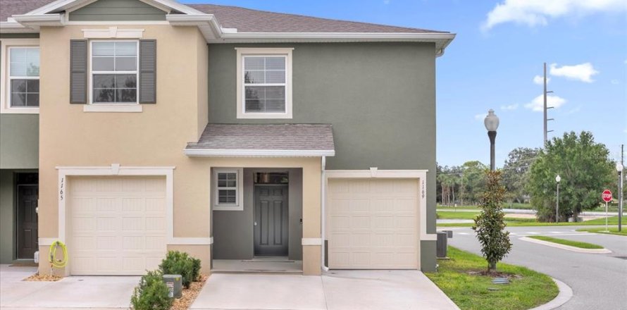 Townhouse in Davenport, Florida 3 bedrooms, 168.15 sq.m. № 1309115