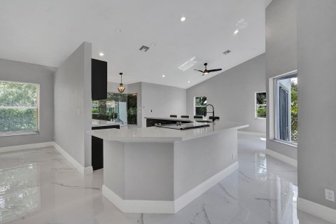 Casa en venta en Coral Springs, Florida, 4 dormitorios, 259.48 m2 № 1163074 - foto 24