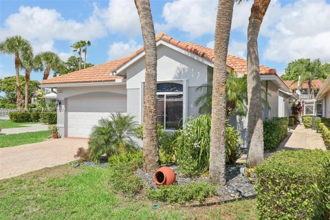 House in Boca Raton, Florida 3 bedrooms, 205.59 sq.m. № 1239083 - photo 2