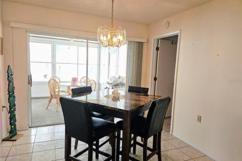 Casa en venta en Port Richey, Florida, 2 dormitorios, 142.88 m2 № 1309007 - foto 4