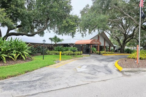 Villa ou maison à vendre à Port Richey, Floride: 2 chambres, 142.88 m2 № 1309007 - photo 25