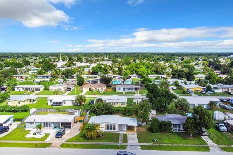 Villa ou maison à vendre à Port Charlotte, Floride: 2 chambres, 94.02 m2 № 1341913 - photo 6