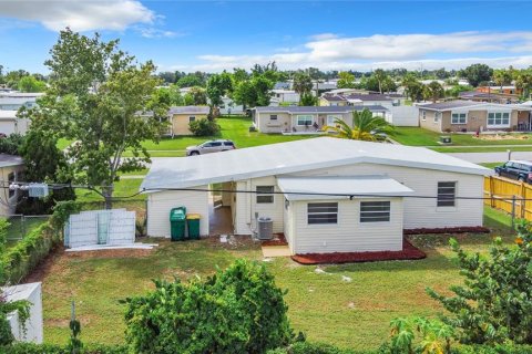 Villa ou maison à vendre à Port Charlotte, Floride: 2 chambres, 94.02 m2 № 1341913 - photo 29