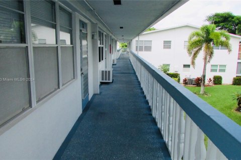 Copropriété à vendre à Deerfield Beach, Floride: 1 chambre, 54.35 m2 № 1398291 - photo 5