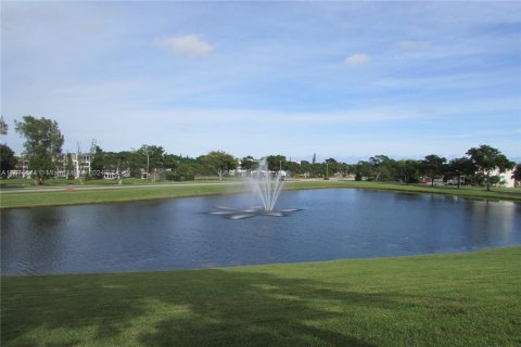 Condo in Deerfield Beach, Florida, 1 bedroom  № 1398291 - photo 30