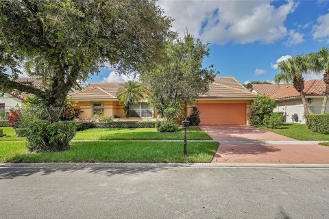 House in Pembroke Pines, Florida 4 bedrooms, 216.65 sq.m. № 1358563 - photo 2