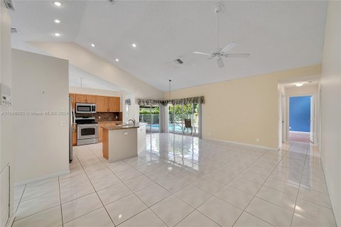 House in Pembroke Pines, Florida 4 bedrooms, 216.65 sq.m. № 1358563 - photo 23