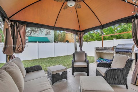 Casa en alquiler en Pembroke Pines, Florida, 3 dormitorios, 146.97 m2 № 1358606 - foto 25