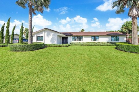 Villa ou maison à vendre à Cutler Bay, Floride: 4 chambres, 222.87 m2 № 1331262 - photo 4