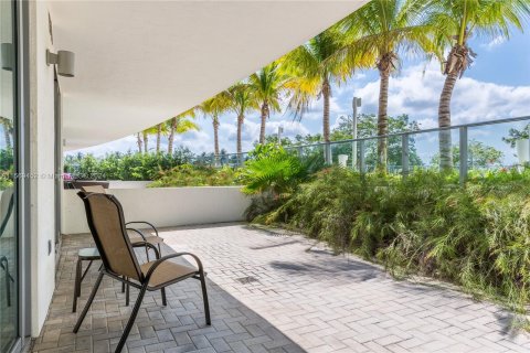 Copropriété à vendre à Miami Beach, Floride: 2 chambres, 105.44 m2 № 1153656 - photo 18