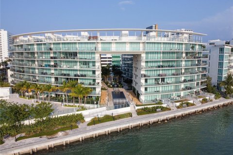 Condominio en venta en Miami Beach, Florida, 2 dormitorios, 105.44 m2 № 1153656 - foto 3