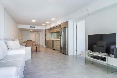 Condo in Miami Beach, Florida, 2 bedrooms  № 1153656 - photo 8