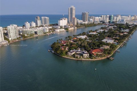 Condo in Miami Beach, Florida, 2 bedrooms  № 1153656 - photo 21