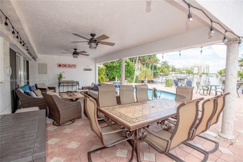 House in Fort Lauderdale, Florida 4 bedrooms, 258.64 sq.m. № 1099825 - photo 6