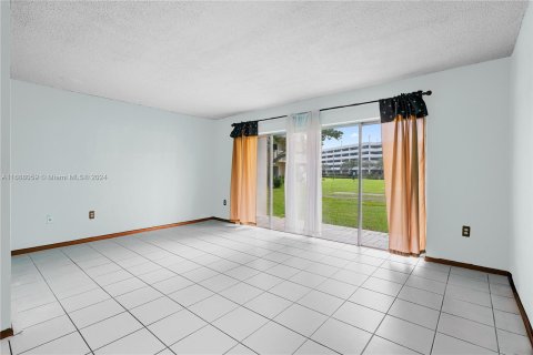 Condominio en venta en Miami, Florida, 1 dormitorio, 58.99 m2 № 1429865 - foto 14