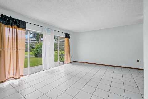 Condominio en venta en Miami, Florida, 1 dormitorio, 58.99 m2 № 1429865 - foto 17