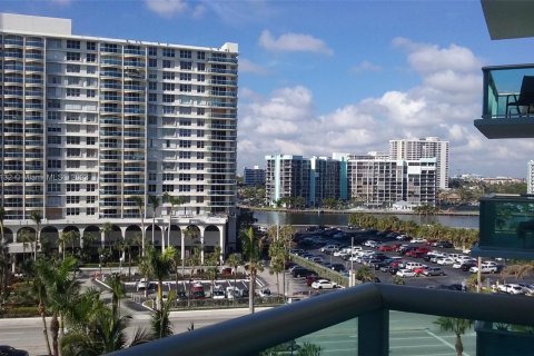 Condominio en venta en Hollywood, Florida, 1 dormitorio, 75.44 m2 № 1116011 - foto 12