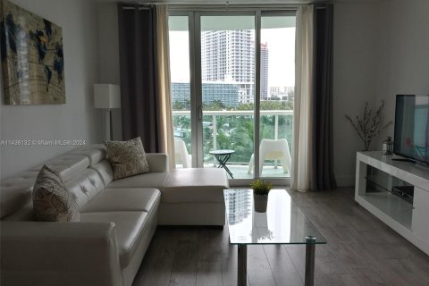 Condominio en venta en Hollywood, Florida, 1 dormitorio, 75.44 m2 № 1116011 - foto 5