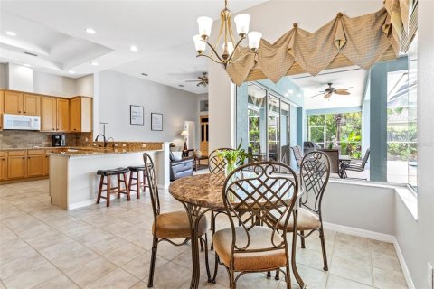 Casa en venta en Tampa, Florida, 4 dormitorios, 291.9 m2 № 1299218 - foto 10