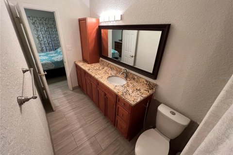 Condo in Orlando, Florida, 2 bedrooms  № 1322051 - photo 29