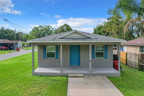 Casa en venta en Plant City, Florida, 3 dormitorios, 115.94 m2 № 1392766 - foto 1