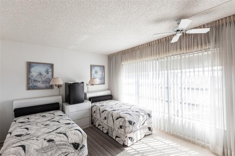 Condo in Pompano Beach, Florida, 2 bedrooms  № 1079665 - photo 18