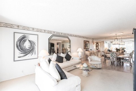 Copropriété à vendre à Pompano Beach, Floride: 2 chambres, 106.84 m2 № 1079665 - photo 20