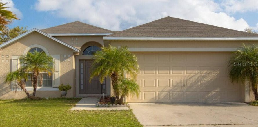 Casa en Saint Cloud, Florida 3 dormitorios, 151.62 m2 № 1357431