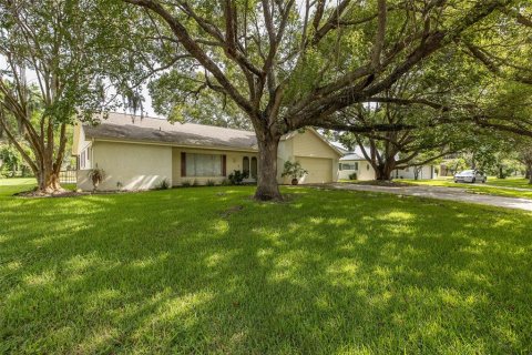 House in Hudson, Florida 3 bedrooms, 164.53 sq.m. № 1318528 - photo 8