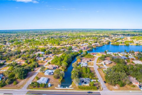 Terreno en venta en Port Charlotte, Florida № 995206 - foto 4