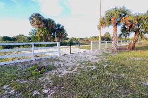 Купить земельный участок в Окичоби, Флорида № 1121167 - фото 12