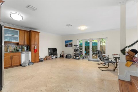 Townhouse in Miami, Florida 3 bedrooms, 223.34 sq.m. № 1321624 - photo 6