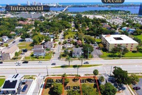 Terreno en venta en Daytona Beach, Florida № 1378499 - foto 1