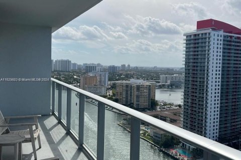 Condominio en venta en Hollywood, Florida, 3 dormitorios, 104.89 m2 № 1270154 - foto 4