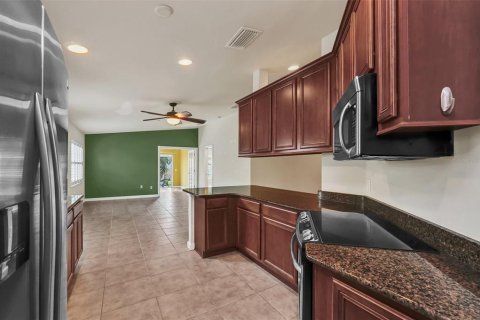 Duplex à vendre à Orlando, Floride: 2 chambres, 156.08 m2 № 1285591 - photo 10