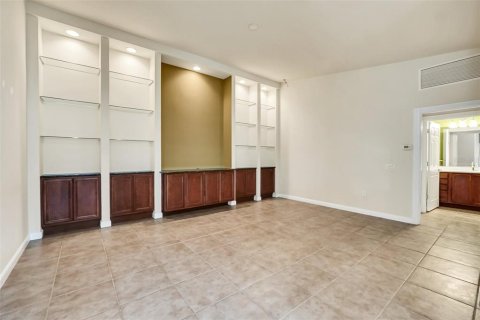 Dúplex en venta en Orlando, Florida, 2 dormitorios, 156.08 m2 № 1285591 - foto 5