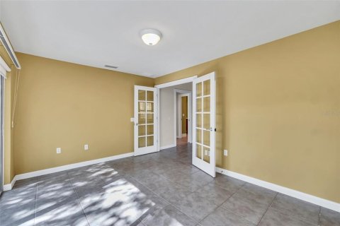 Duplex à vendre à Orlando, Floride: 2 chambres, 156.08 m2 № 1285591 - photo 23