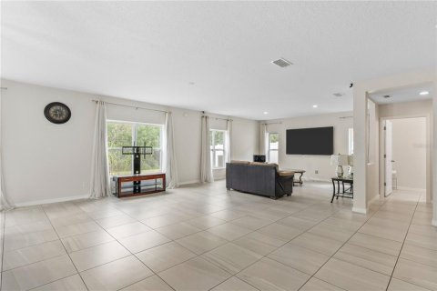 Villa ou maison à vendre à Kissimmee, Floride: 4 chambres, 258.73 m2 № 1336321 - photo 11