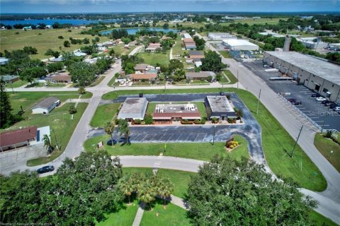 Propiedad comercial en venta en Lake Placid, Florida, 167.22 m2 № 1214937 - foto 2