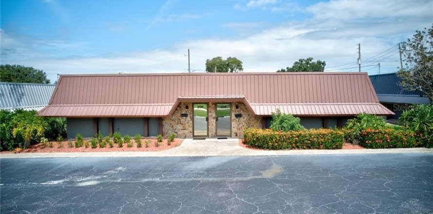 Commercial property in Lake Placid, Florida 167.22 sq.m. № 1214937