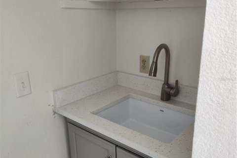 Condominio en alquiler en Tampa, Florida, 3 dormitorios, 118.36 m2 № 1356340 - foto 17