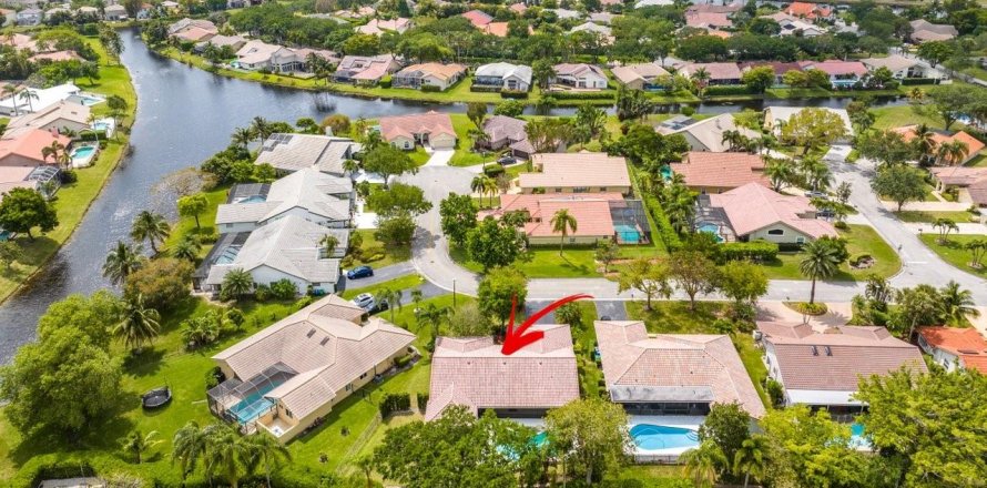 Villa ou maison à Coral Springs, Floride 4 chambres, 205.96 m2 № 1119012