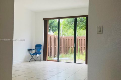 Townhouse in Homestead, Florida 4 bedrooms, 161.28 sq.m. № 825088 - photo 10