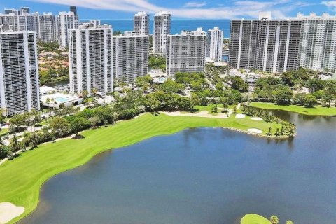 Condo in Aventura, Florida, 2 bedrooms  № 1229706 - photo 28