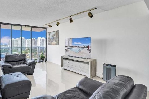 Condo in Aventura, Florida, 2 bedrooms  № 1229706 - photo 5