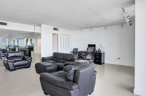 Condo in Aventura, Florida, 2 bedrooms  № 1229706 - photo 8